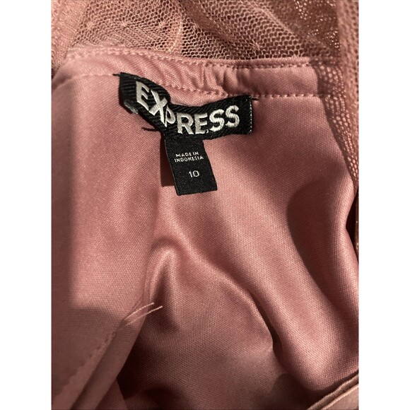 EXPRESS pink rose floral lace overlay velvet trim cold shoulder shift dress 10 - Picture 9 of 10